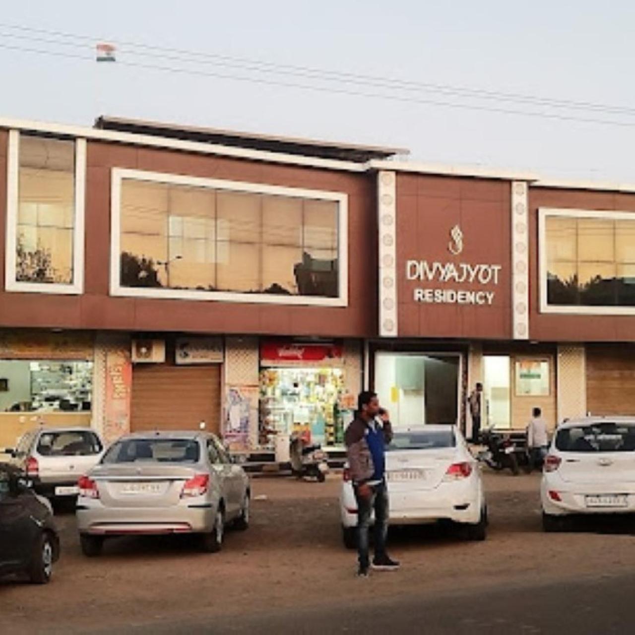 Divya Jyot Residency Bhuj Hotel Eksteriør billede