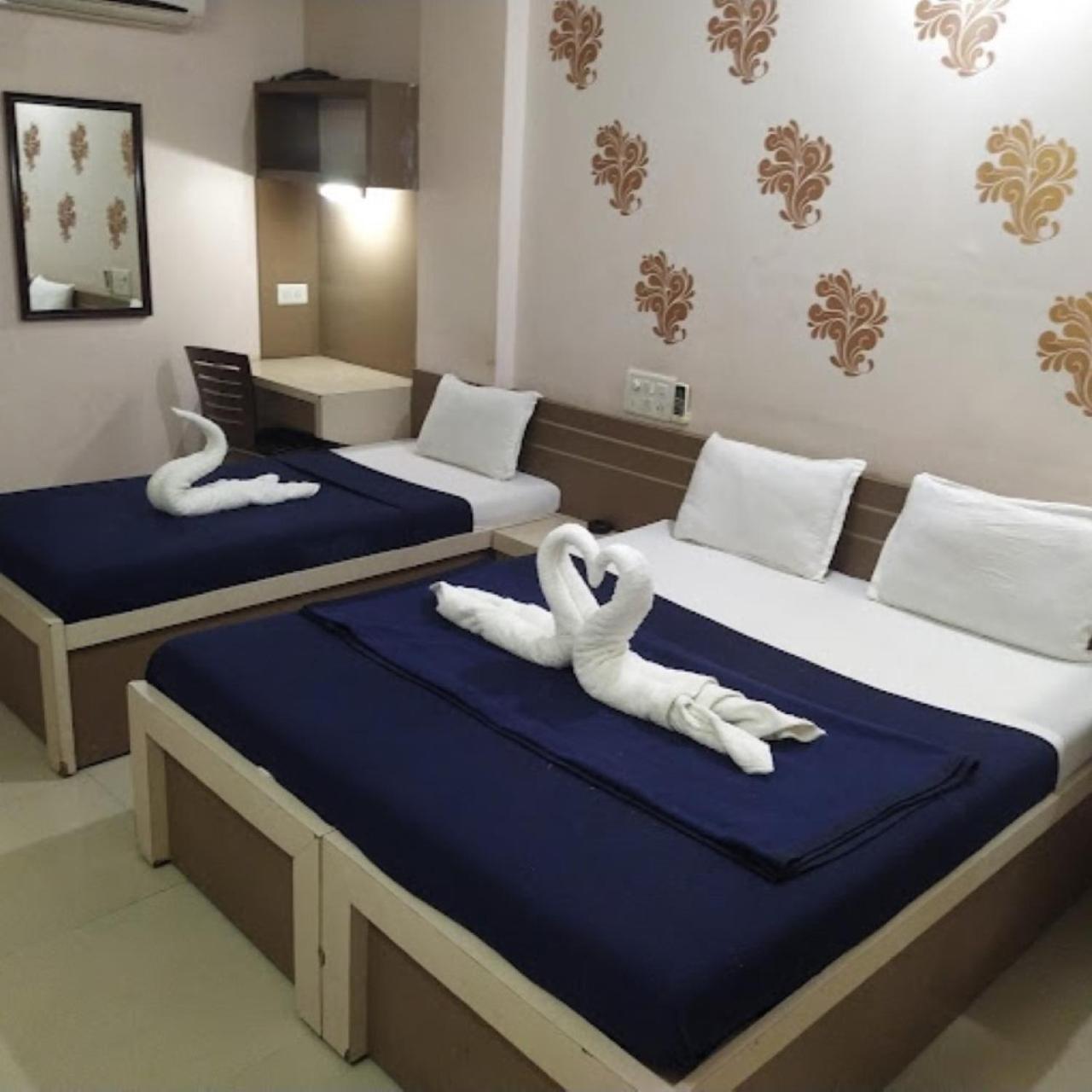 Divya Jyot Residency Bhuj Hotel Eksteriør billede